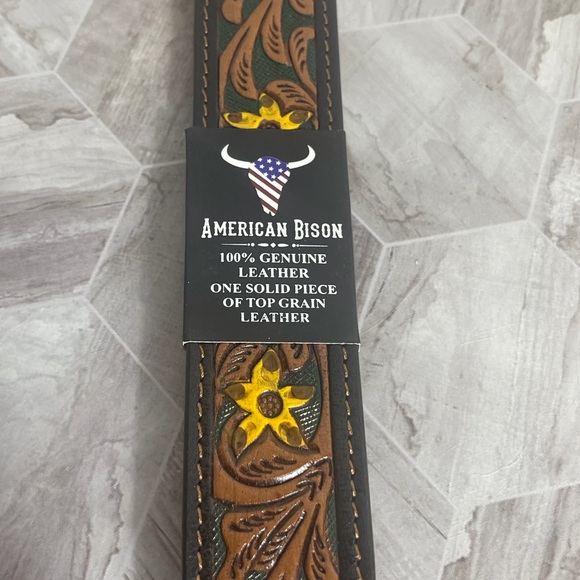 American Bison Western Leather Belt M 34-36 Tooled Floral Buckle - Picture 2 of 7